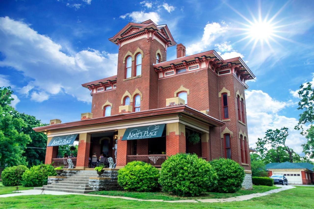 Lyons Twin Mansions Hotel Fort Scott Exterior photo